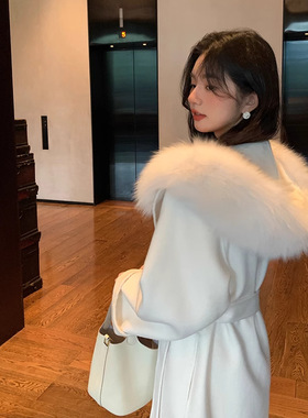 2025新款白色狐狸毛连帽中长款大衣女千金风高级感加厚大衣外套女