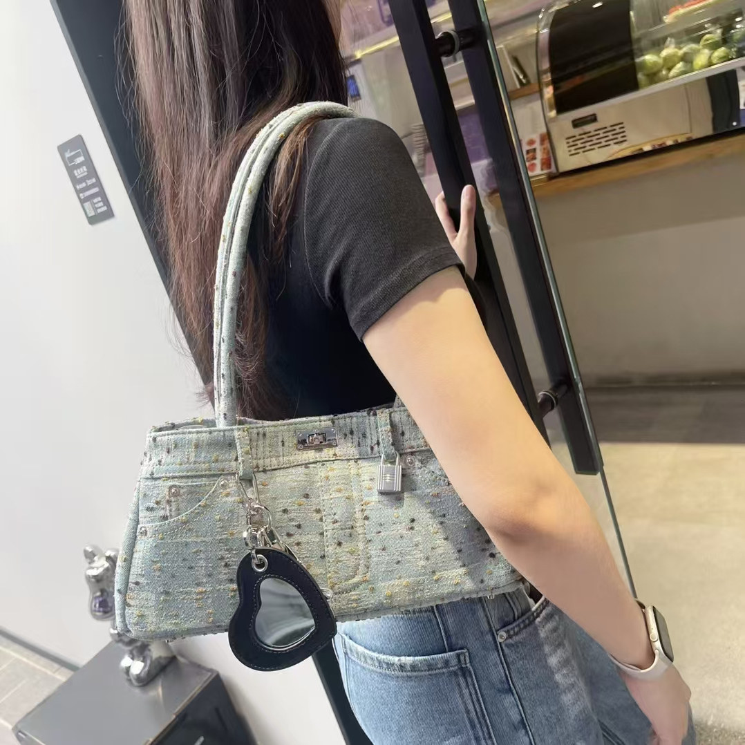 牛仔提花大裤头包包精致刺绣镜子梳子锁头腋下包休闲单肩斜挎大包