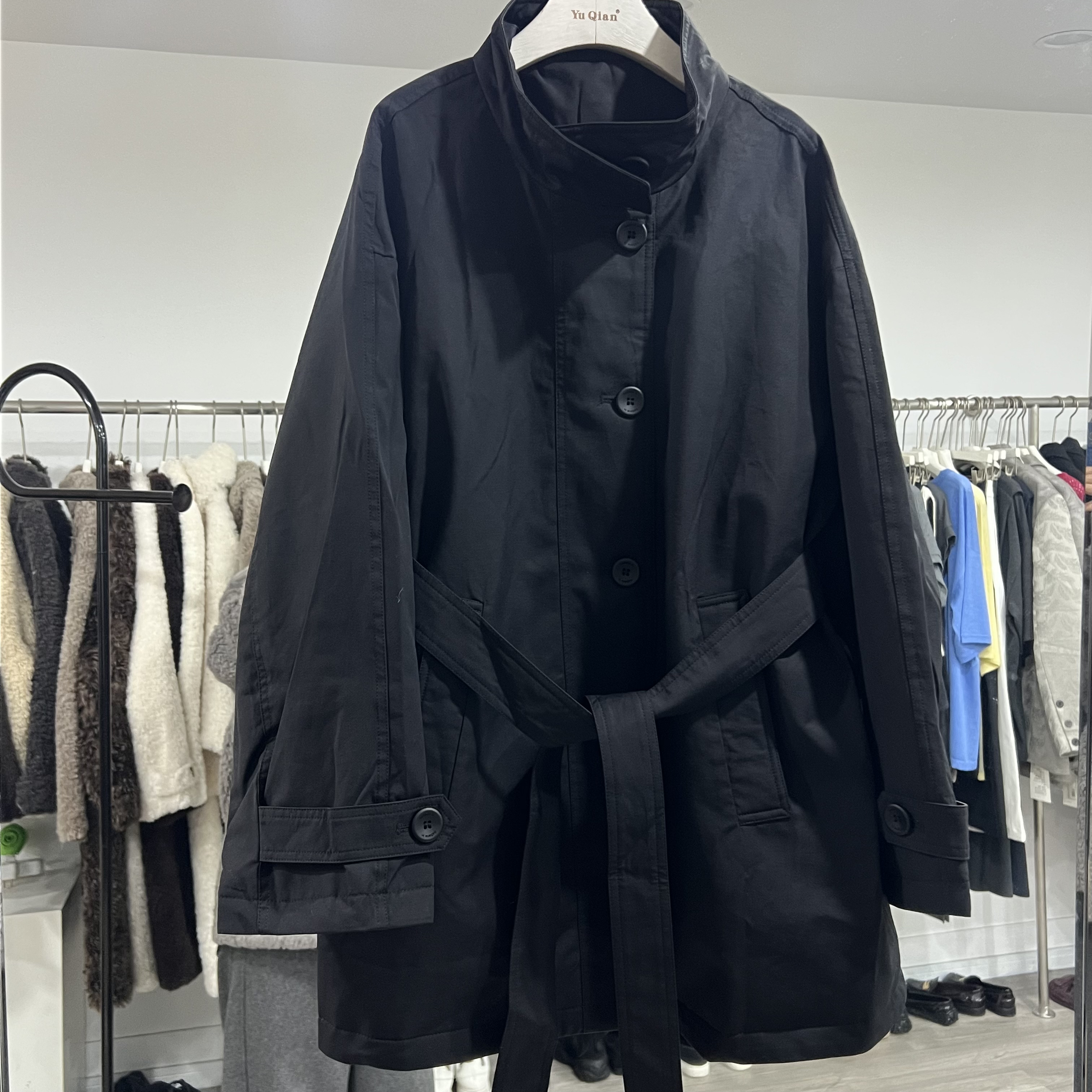 2025冬装新款设计师英伦风腰羽绒服