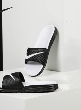 Nike/耐克正品女鞋BENASSI SOLARSOFT夏季休闲沙滩运动拖鞋705475