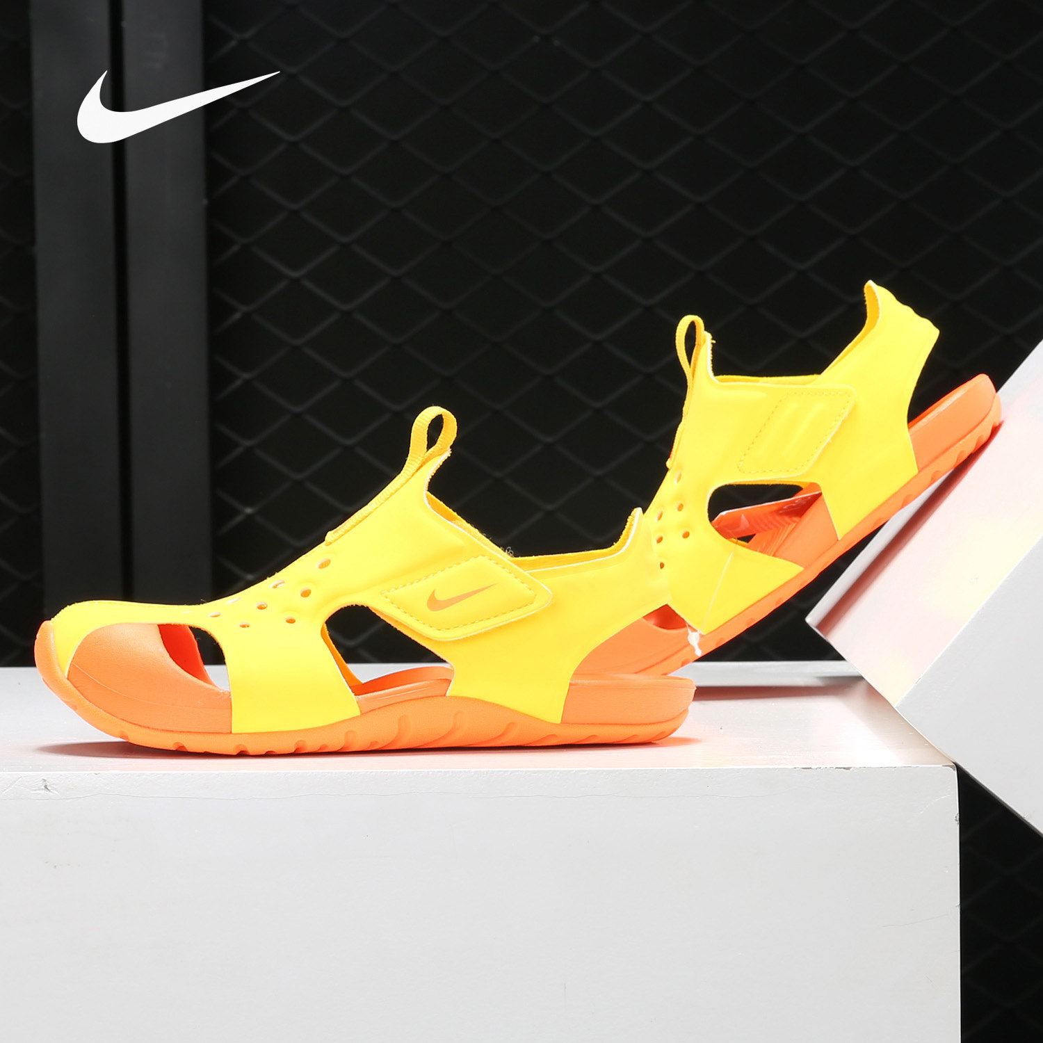 nike耐克正品包头洞洞鞋凉拖
