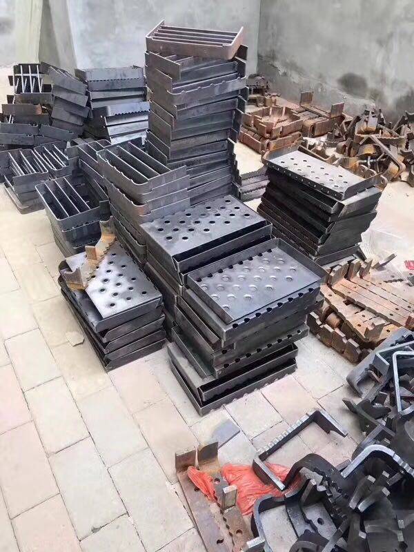 挖掘机配件工具箱踏板促销