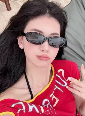 韩版复古椭圆猫眼黑色太阳眼镜女防紫外线高级感海边度假墨镜小脸
