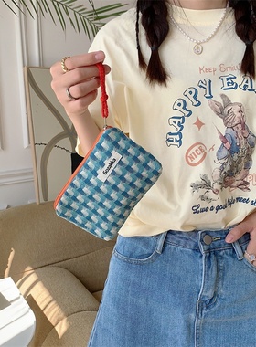 35202 日系涂层格纹系绳口红包女化妆包便携随身零钱包洗漱