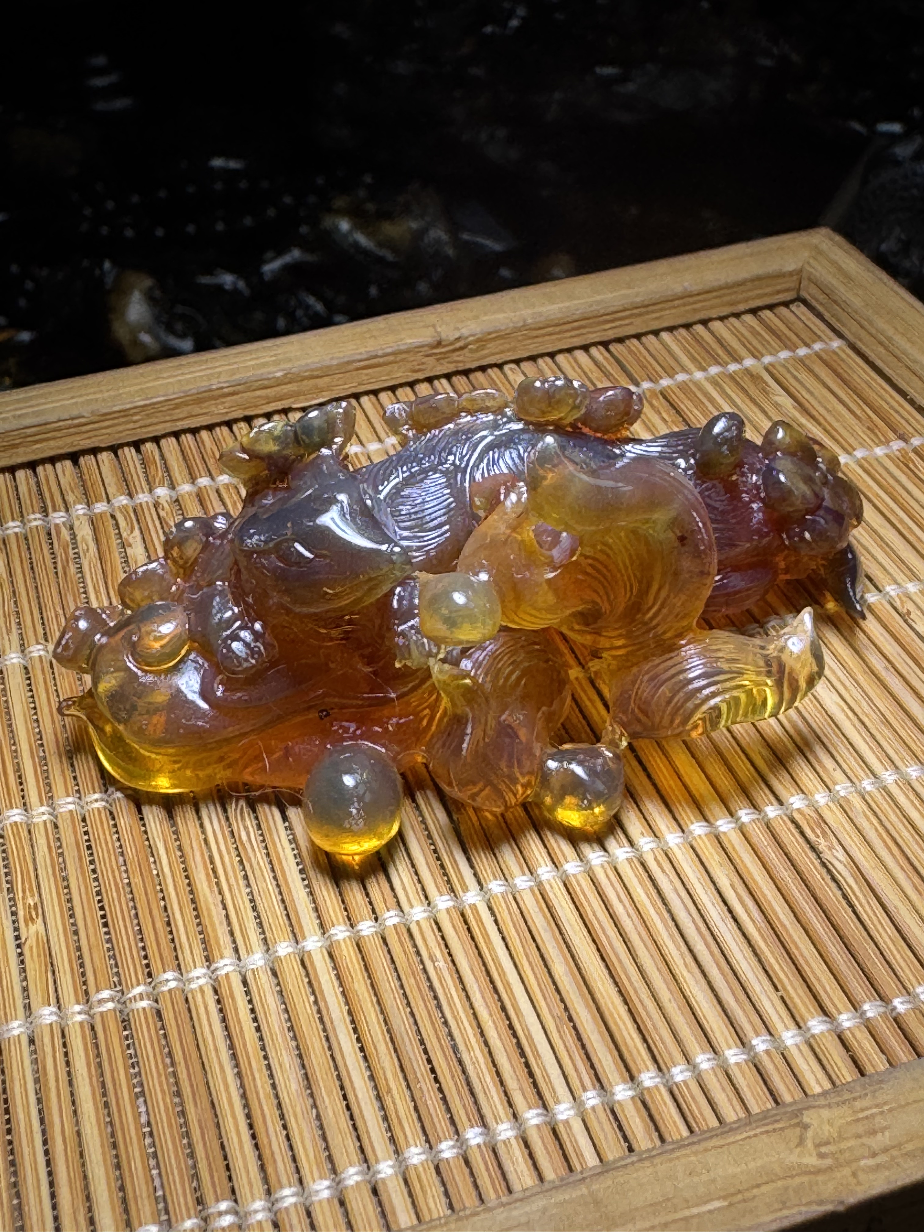 缅甸琥珀九尾狐颈饰