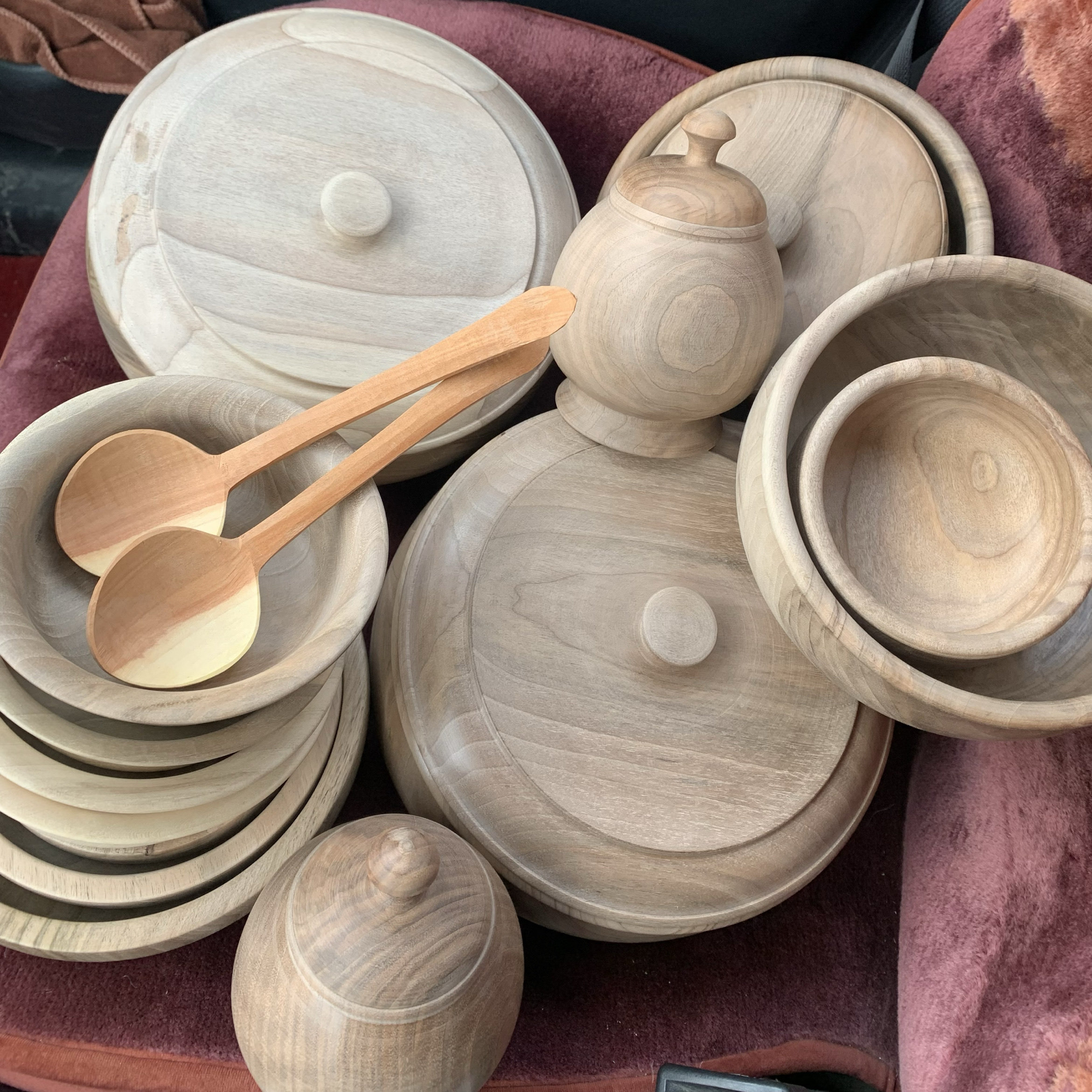 核桃木木碗 手工制作 店铺产品展示 喜欢的可以找客服选购