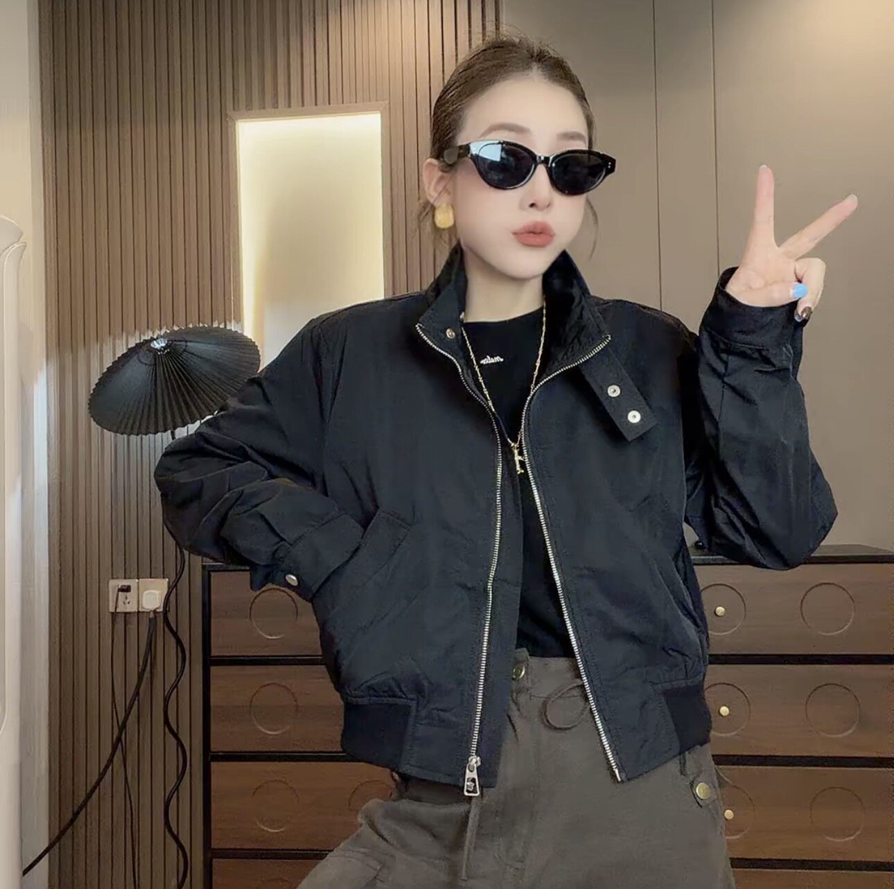 韩式立领拉链显瘦短外套女