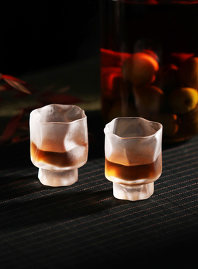 玻璃小酒杯创意梅子清酒酒具日本子弹一口杯利口白酒杯烧酒盅日式