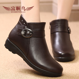 冬款33小码真皮妈妈棉鞋中老年人羊毛靴41加大码43胖脚老人棉皮鞋