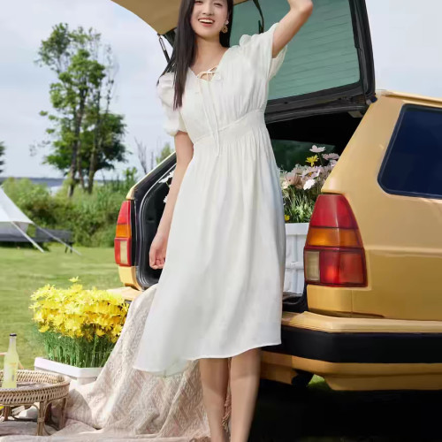 朵以2024夏季印花连衣裙系带V领收腰显瘦中长款 39dx830115