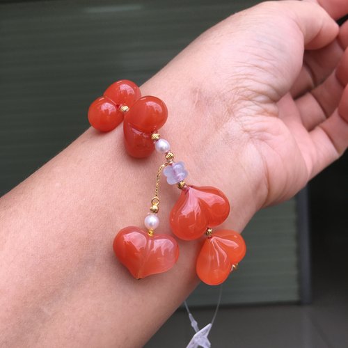 川料樱桃红屁桃手串搭配银饰珍珠紫水晶颜色艳丽重31.1克尺寸15mm