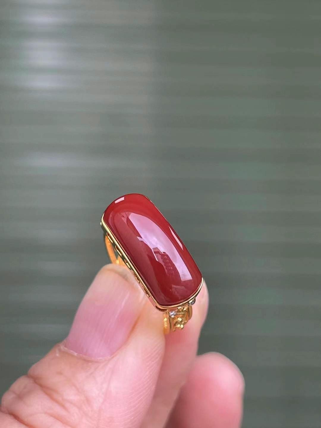 南红玛瑙原矿无胶无裂无烤色九口料柿子红戒指