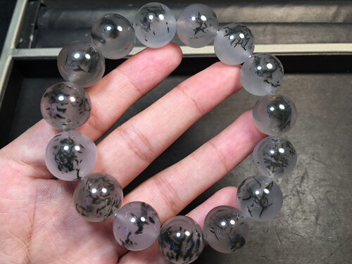 极品推荐   极品原矿水墨画圆珠手串  尺寸15mm  重67.9克