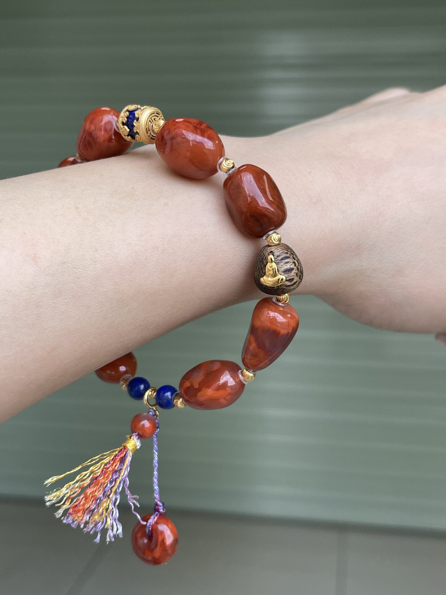 南红玛瑙雕刻面编织手串藏式双虎牙天珠手链文玩吊牌饰品女款