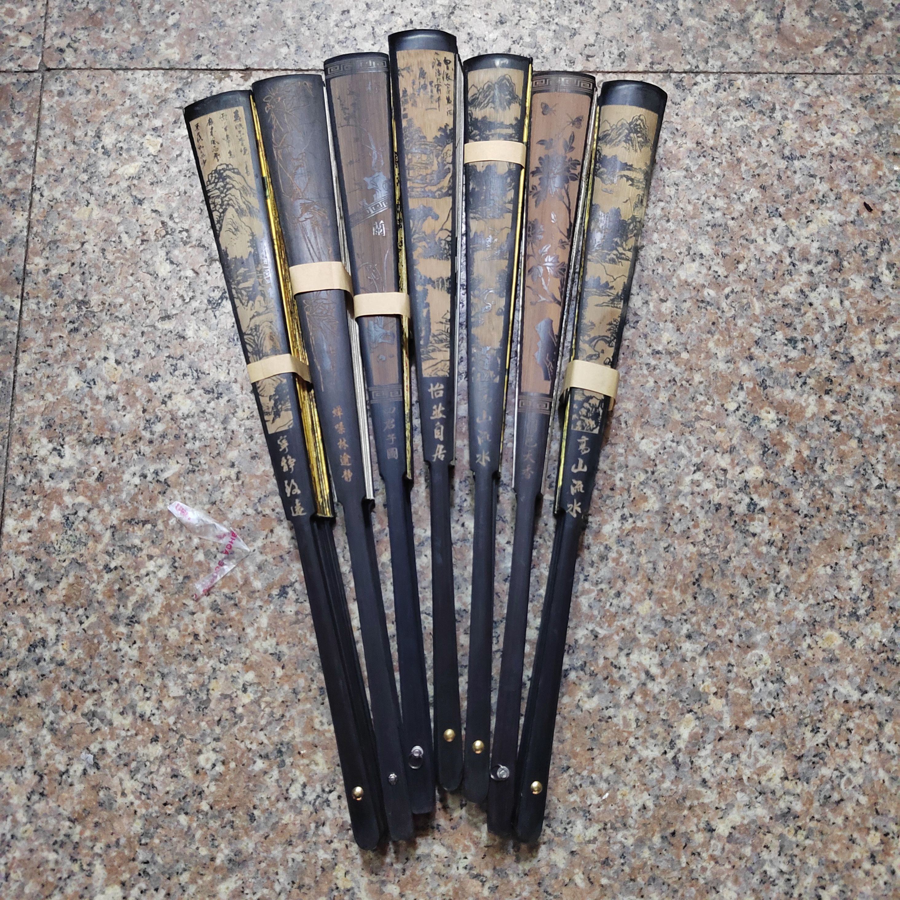 10寸雕刻扇精品竹雕刻仿乌木双面古风折扇绢布撕不烂国潮文创扇子