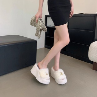 毛绒厚底毛毛拖鞋女秋冬外穿2025新款韩版高级感保暖兔毛一字棉拖