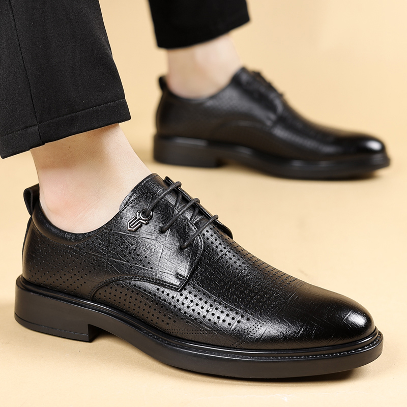 夏季镂空透气牛皮凉鞋休闲打孔