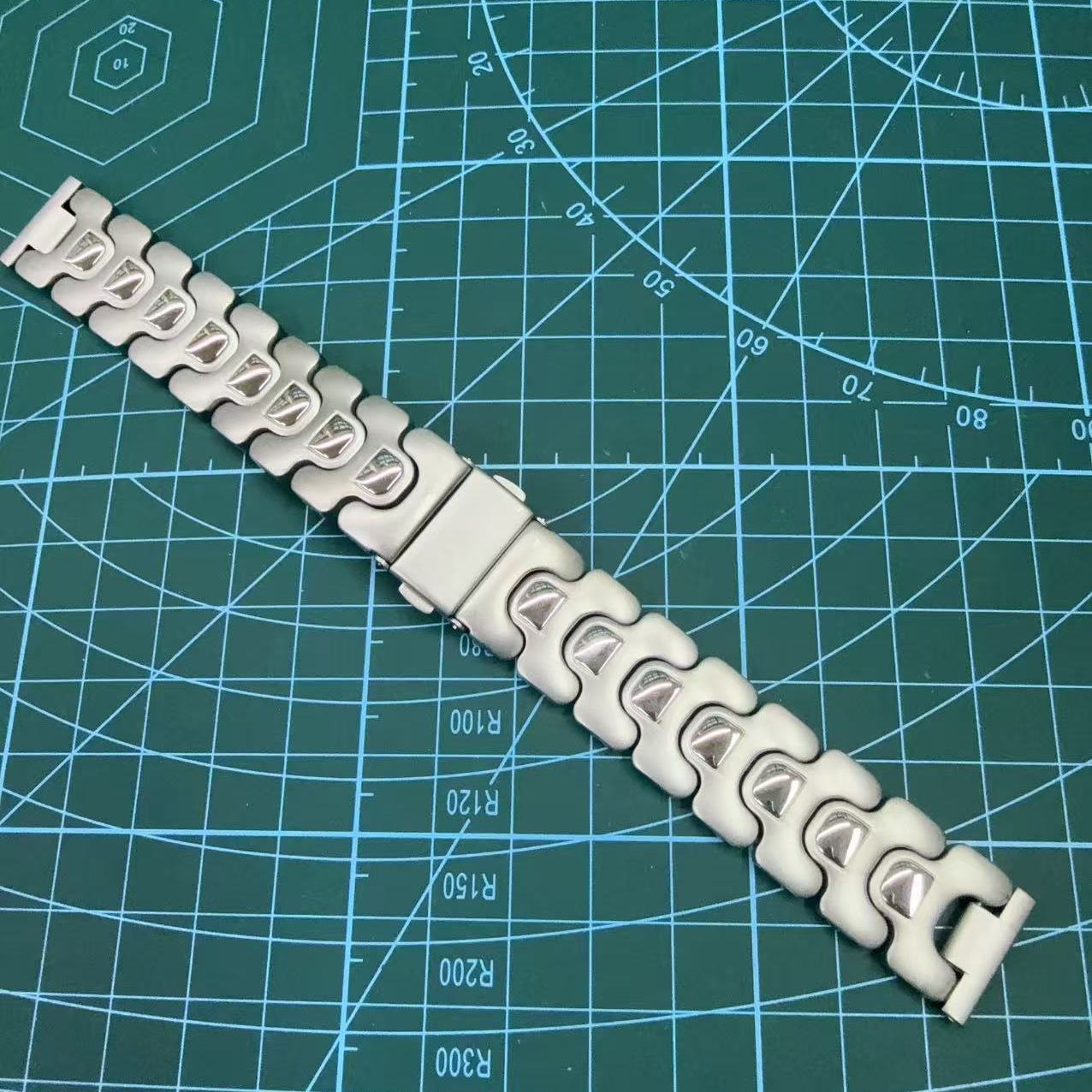 实心表带钢带18mm双按扣