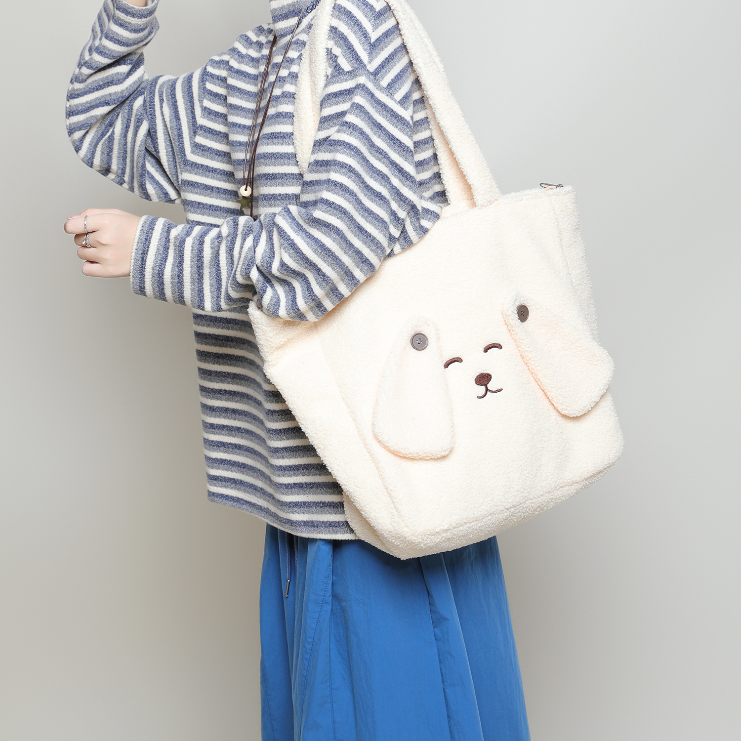 EHOOO秋冬包包女2025新款可爱毛绒包羊羔毛通勤单肩大容量托特包