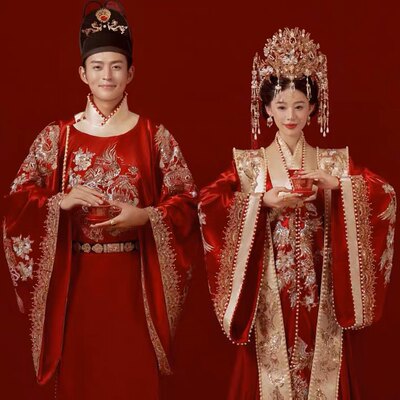 出租汉服婚服结婚凤冠霞帔租赁