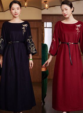 2025秋冬新款中国风刺绣羊毛呢子改良中式连衣裙原创国潮裙子