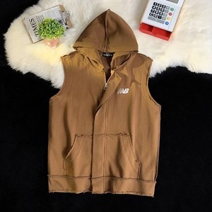 709-MJ22-P55 春秋破旧反边假两件百搭连帽马甲外套男 平铺图片
