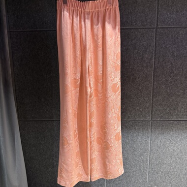 【娇娇官方授权】LAMAISONJADE玉琼粉色印花松紧腰阔腿裤