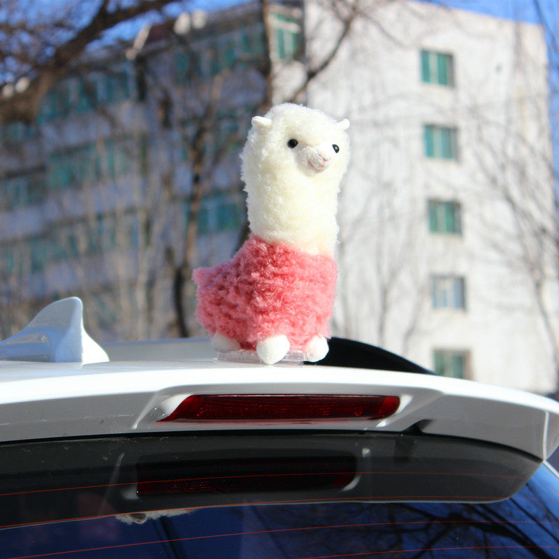 汽车摆件公仔玩偶摆件车顶公仔尾部个性装饰品可爱羊驼蜘蛛侠包邮