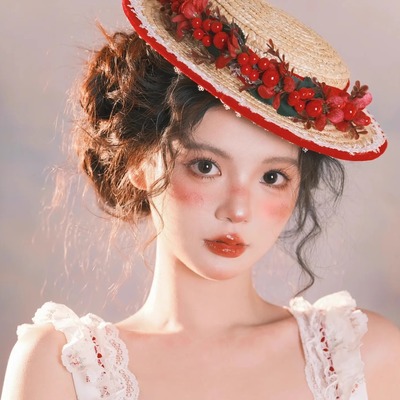 森系田园油画风红色浆果花环编织草帽新娘甜美礼帽影楼旅拍照头饰