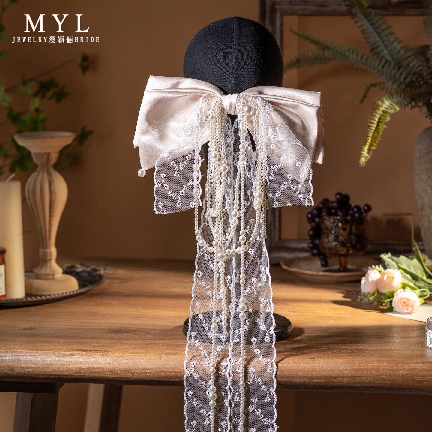 香槟色蕾丝缎面珍珠长流苏蝴蝶结发夹新娘结婚订婚超仙设计感头饰