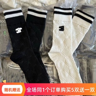 袜子 条纹拼色袜腰凯旋贴标黑白纯色中筒袜女INS网红穿搭潮袜个性