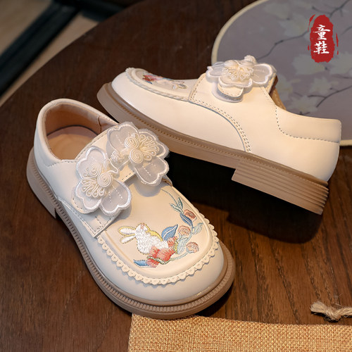汉服皮鞋女童国风配马面裙绣花鞋