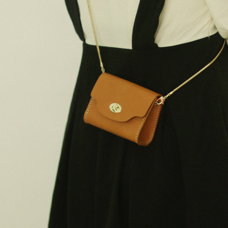 原创复古锁扣小方包纯手工牛皮斜挎包女小众设计mini小包包植鞣皮,箱包皮具/热销女包/男包,小方包,淘宝优惠券,粉丝福利购,淘宝优惠卷