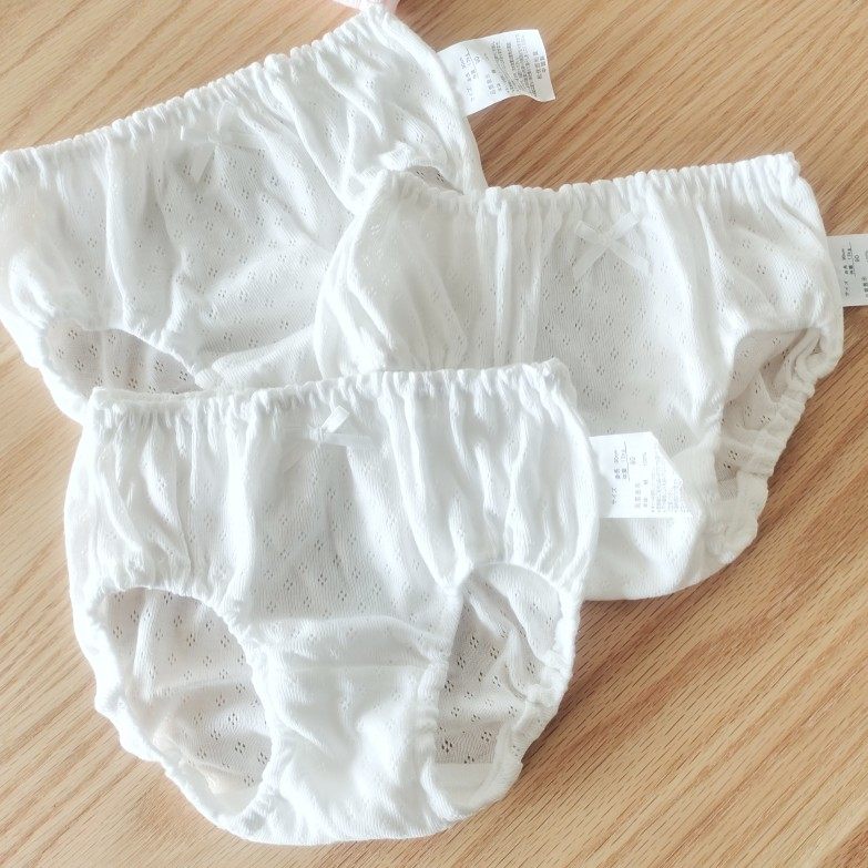 3条 纯棉透气儿童内裤女童宝宝面包裤白色新款居家薄料三角短裤