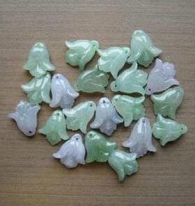 天然A货翡翠玉兰花15毫米左右手工雕刻包挂车挂手机链耳坠
