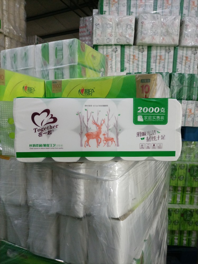 新品直销在一起卫生纸原生木桨家庭用纸4斤一提10卷长15.6厘米