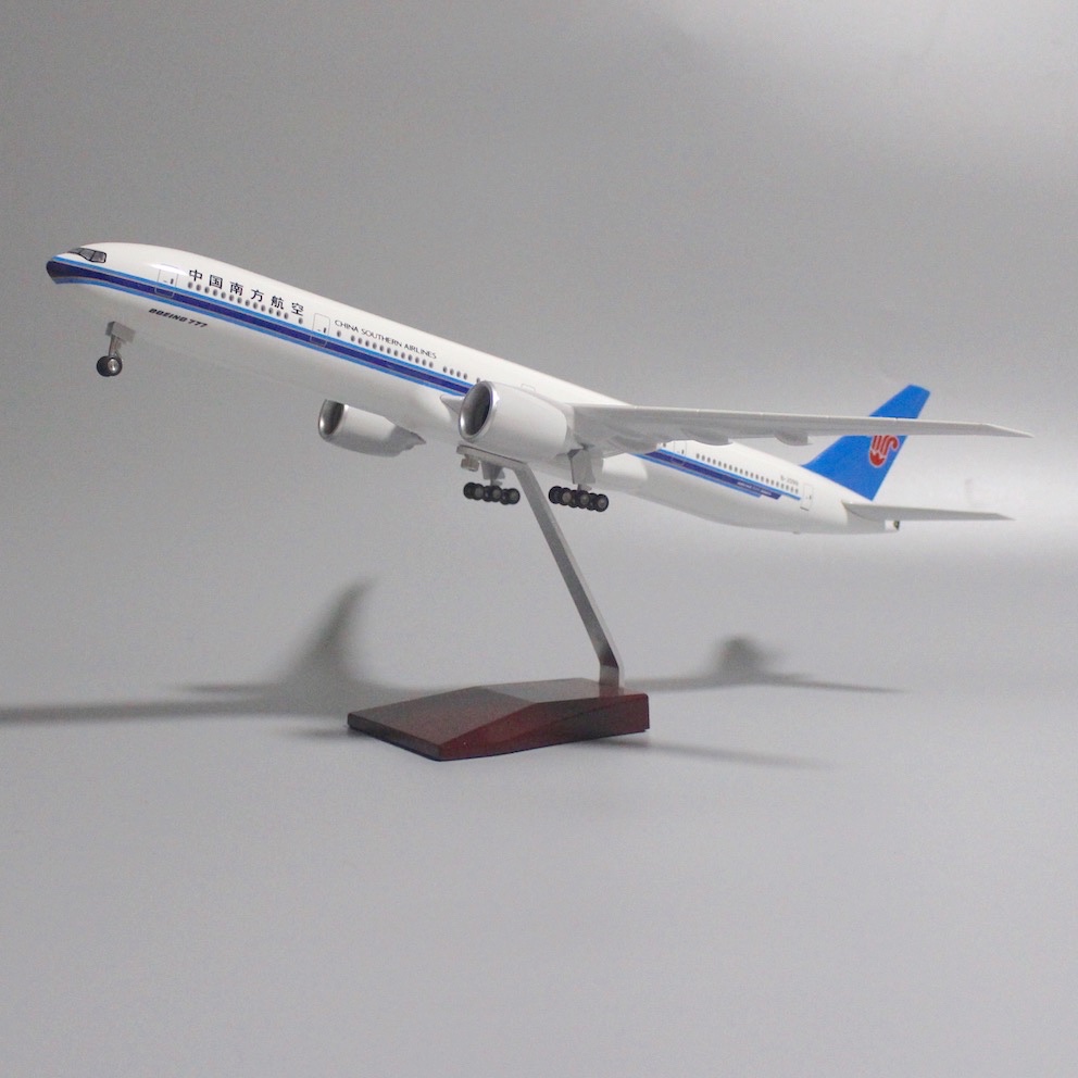 47cm帶燈帶輪東航波音愛中國模型