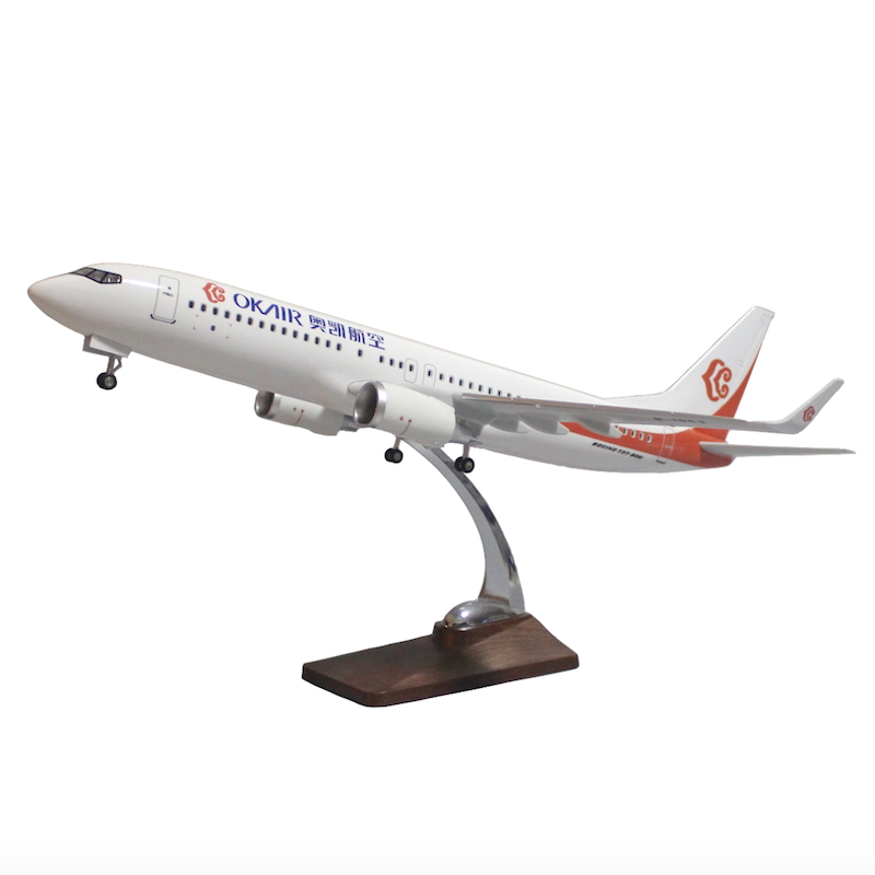 47cm带轮带灯奥凯航空飞机模型