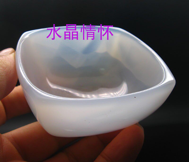 369号纯天然玛瑙方杯鼓杯7.4*3.8厘米冰透水润