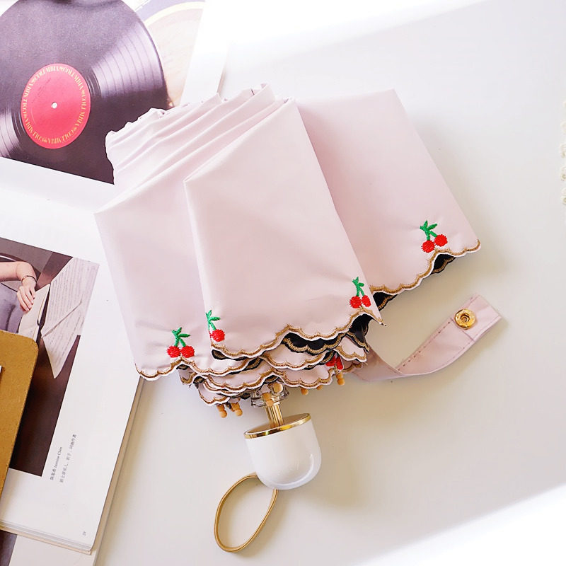 超轻便携刺绣樱桃伞黑胶太阳伞防晒防紫外线女晴雨两用五折遮阳伞