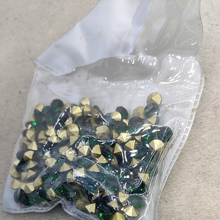 37满29元 绿色玻璃宝石 包邮