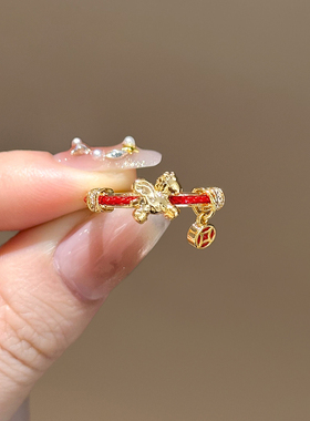 新年金色红运马上有钱在手戒指属马人2026年佩戴本命年红绳食指戒