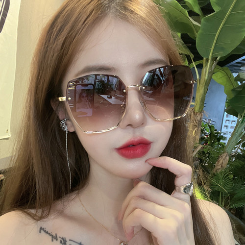 2026新款无框渐变色大脸太阳镜女