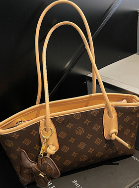 Clean Knоck单肩大包大容量女包手提袋包包女大学生老花包托特包