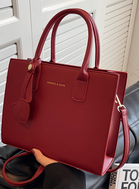 Clean Knоck婚包小包包女2026新款伴娘包手提包包红色结婚新娘包