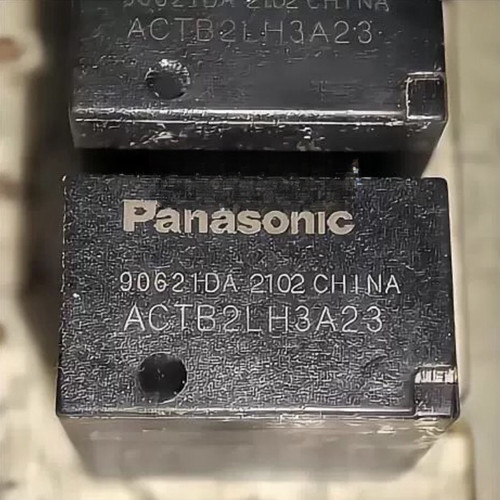 ACTB2LH3A23 5脚电脑雨刮继电器保险丝盒12V