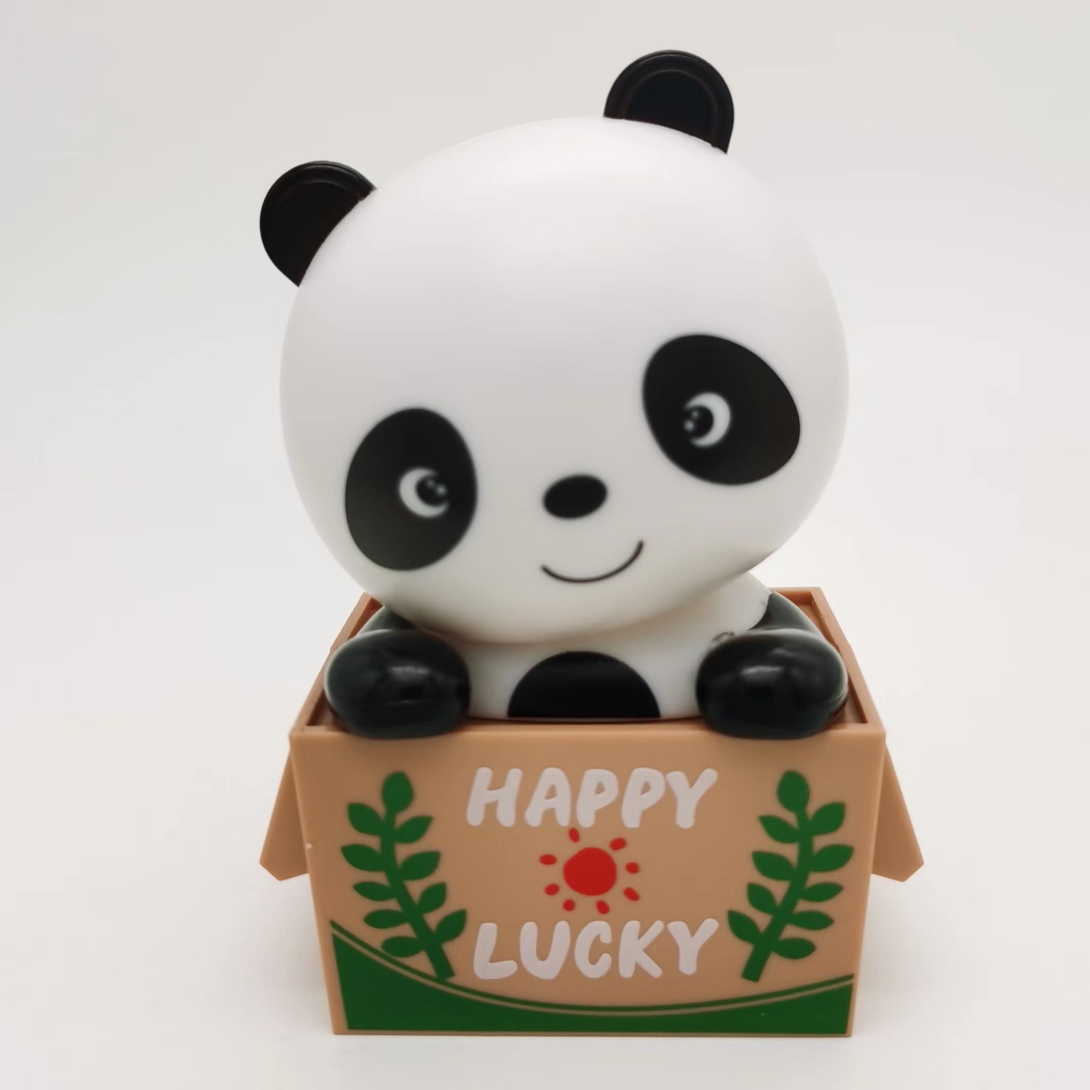 汽车摆件纸箱盒子熊猫太阳能车载摇头点头公仔中控台装饰车内用品