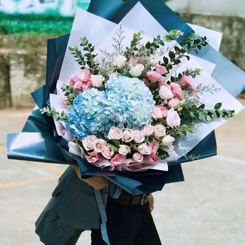 超大束同城鲜花速递贵阳鲜花生日送闺蜜玫瑰花礼盒全国市花店送花