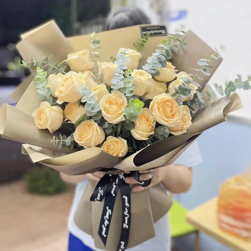 哈尔滨抱抱桶生日圣诞节玫瑰花盒