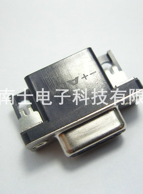 AMP安普HDR15母头 DR15孔 DB15弯脚VGA接头焊板式铆合2-1470250-2